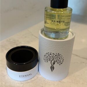 Eternal perfume oil, Heiress
 NIB